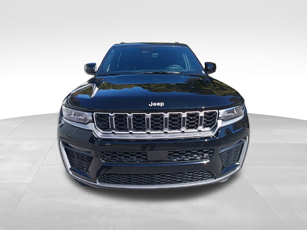 New 2027 High-Gloss Black Paint Jeep Limited image 8