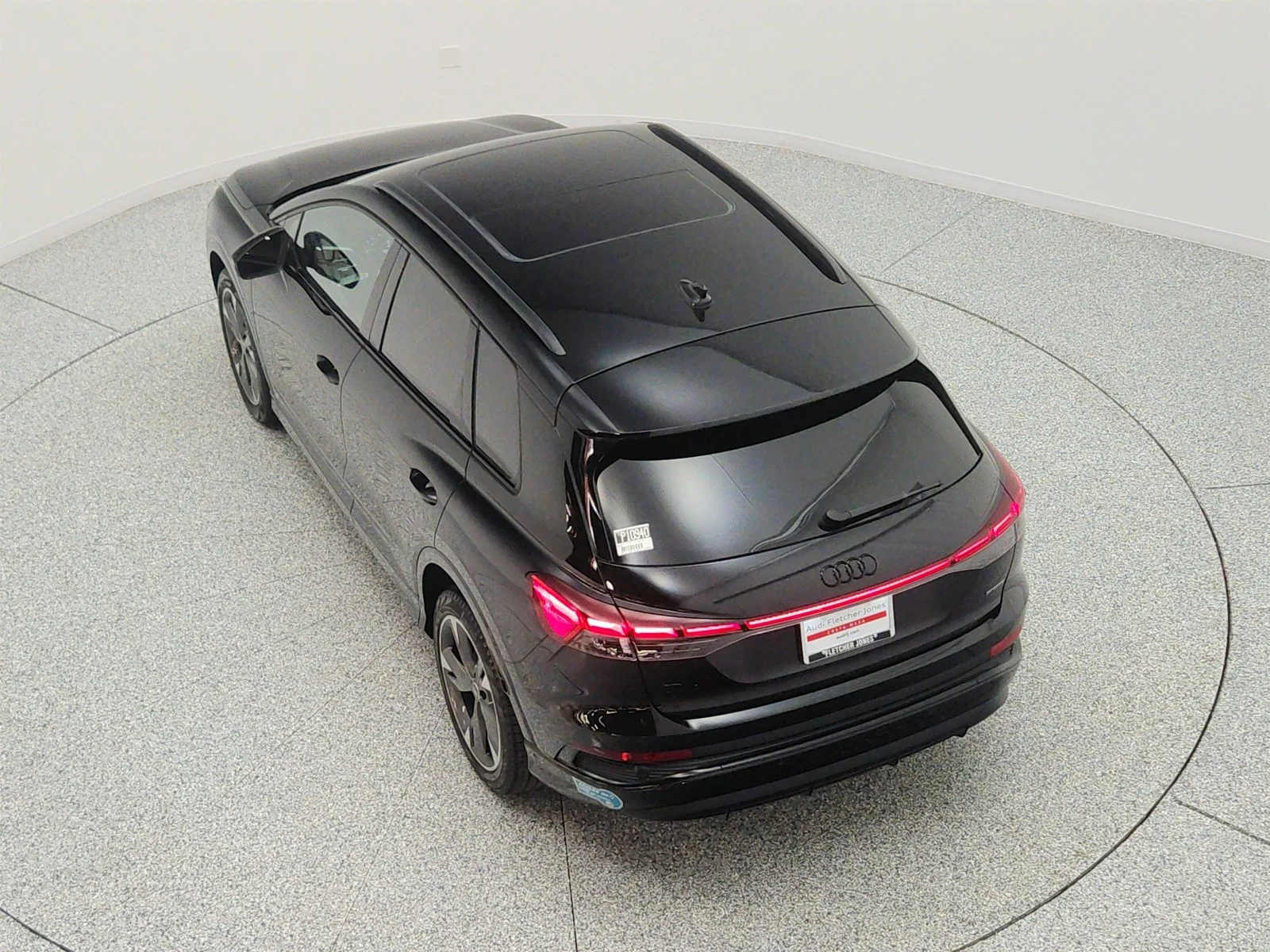 Used 2024 Mythos Black Metallic Audi Premium Plus 55 quattro image 28
