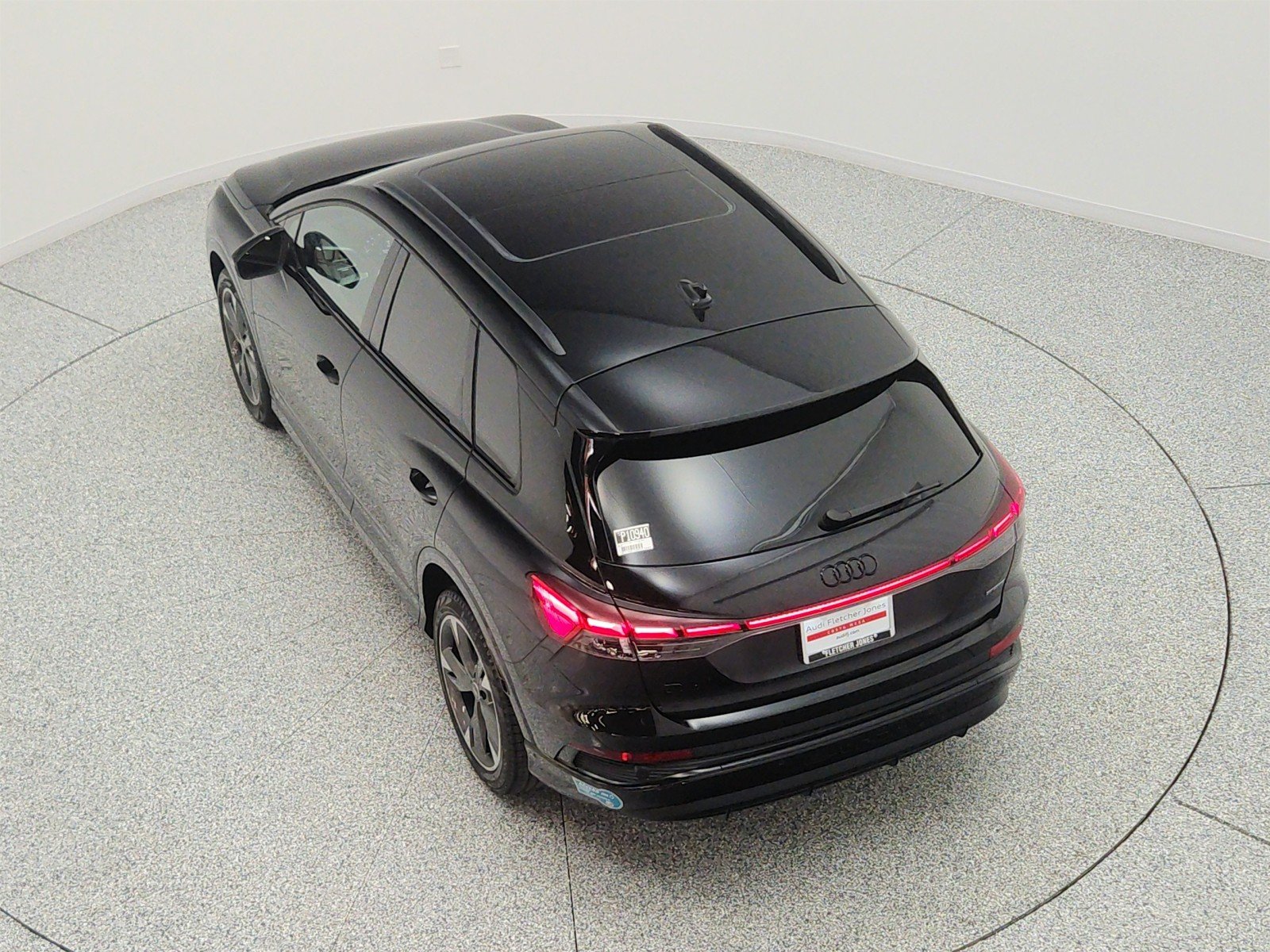 Used 2024 Mythos Black Metallic Audi Premium Plus 55 quattro image 28