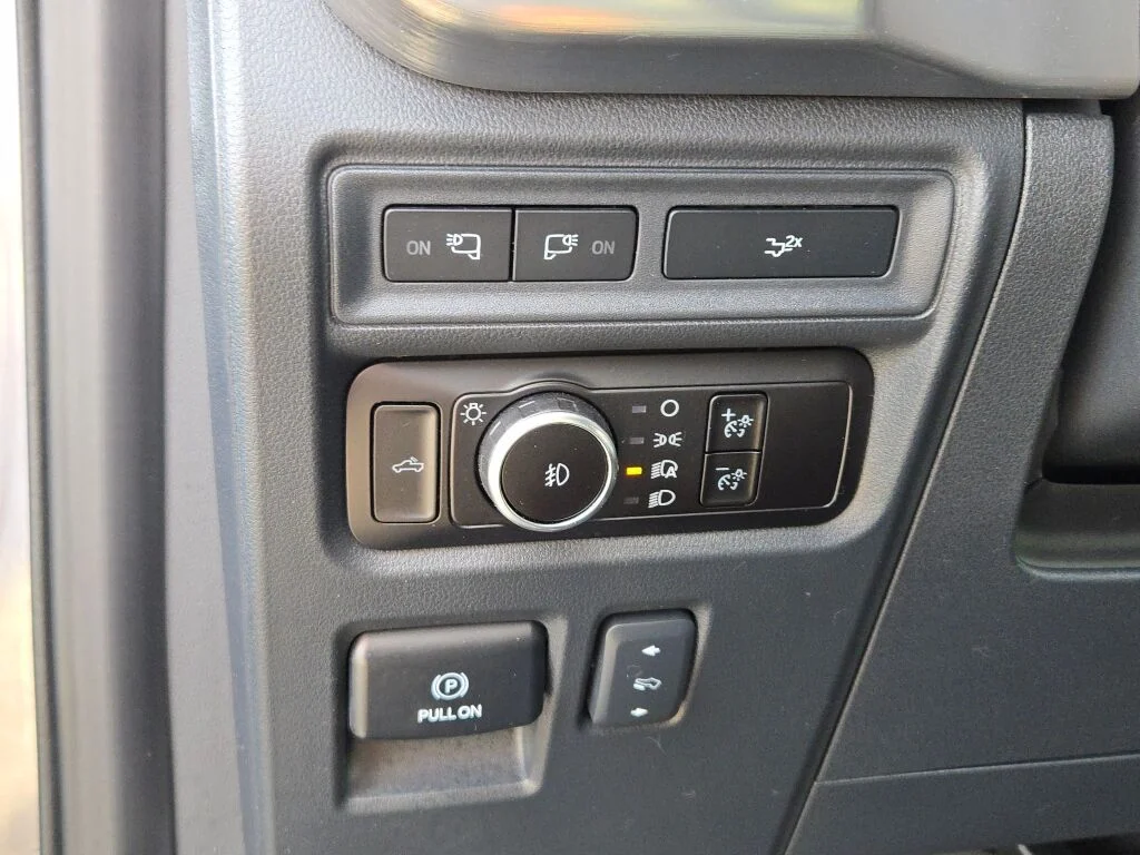 Used 2023 Gray Ford Lariat image 27