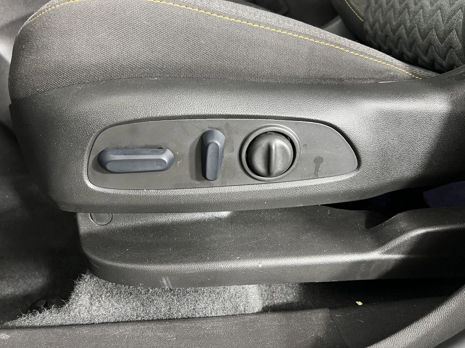 Used 2024 Mosaic Black Metallic Chevrolet LT image 39