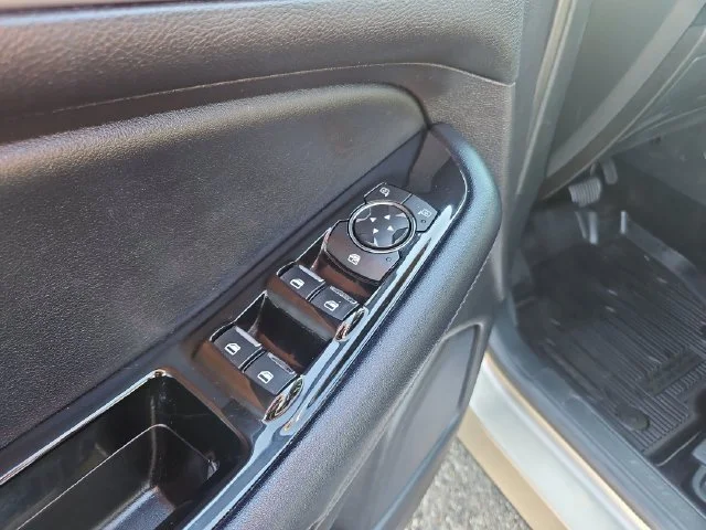 Used 2018 Gold Ford SEL image 12