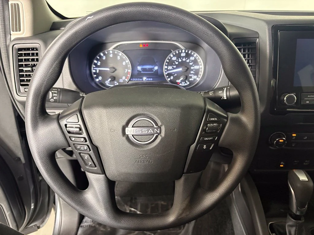 Used 2022 Gray Nissan S image 22