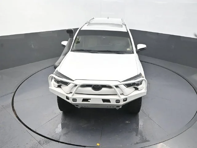 Used 2016 White Toyota SR5 Premium image 25