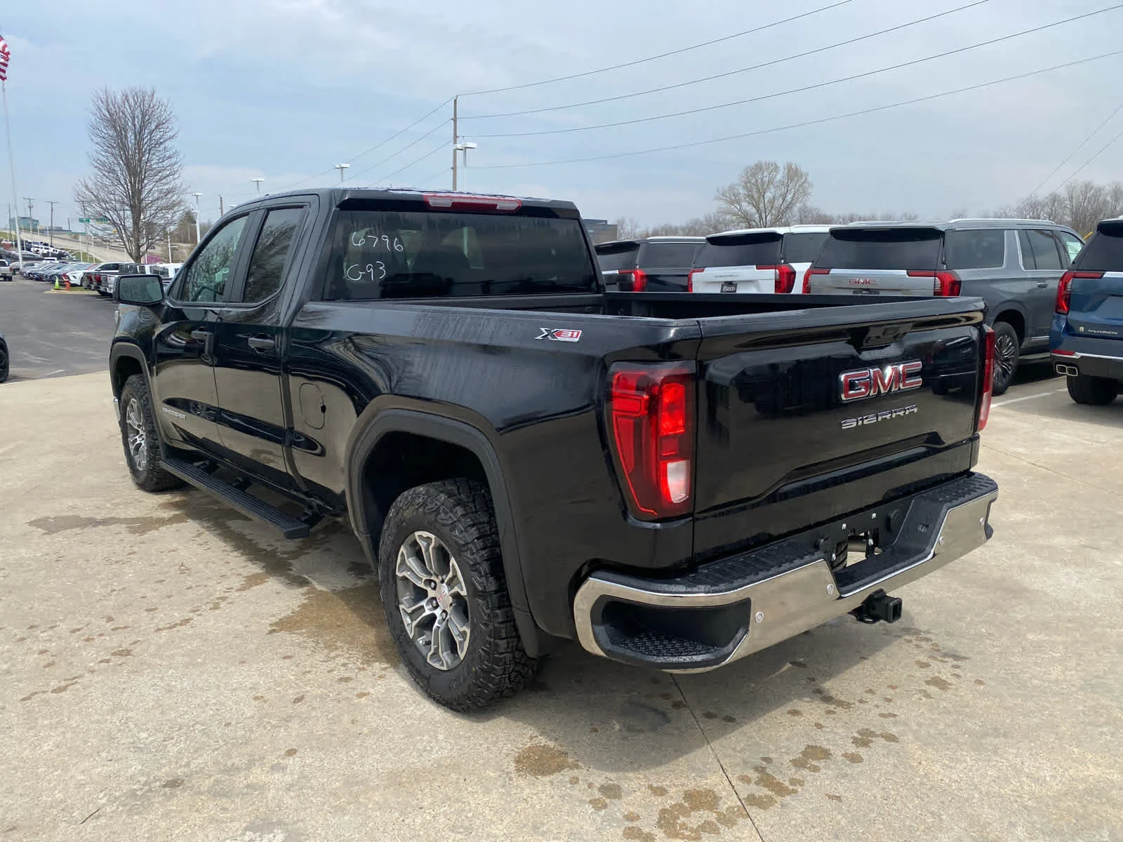 New 2026 Onyx Black GMC Pro image 8