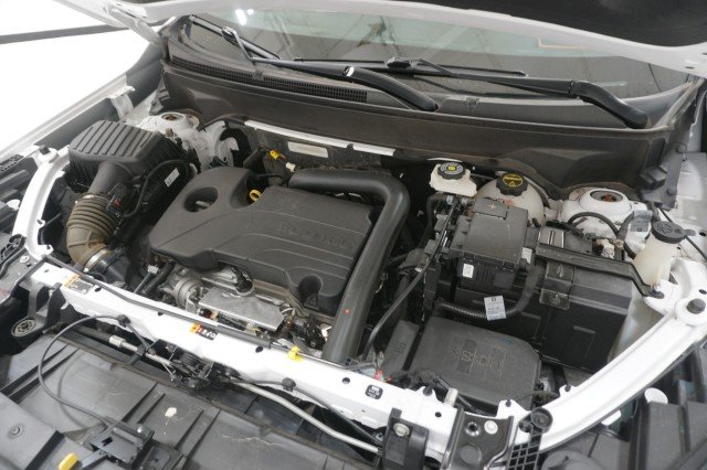 Used 2024 WHITE GMC SLT image 40