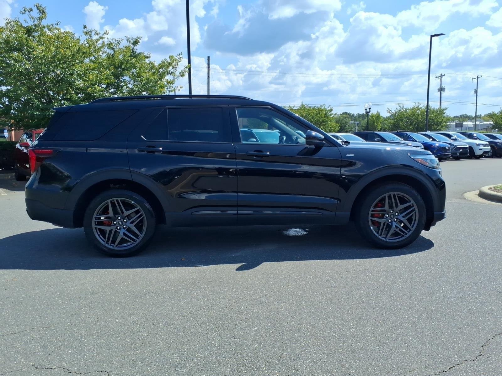 Used 2025 Agate Black Ford ST-Line image 10