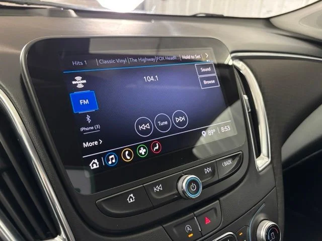 Used 2021 White Chevrolet LT image 19
