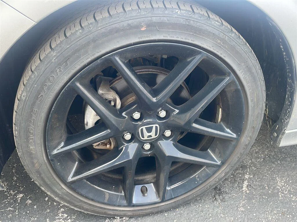 Used 2024 Lunar Silver Metallic Honda Sport image 7