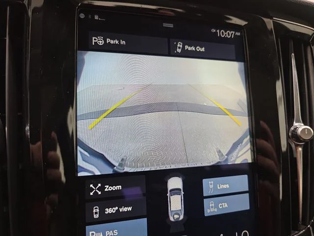 Used 2018 Gray Volvo T5 Momentum image 22