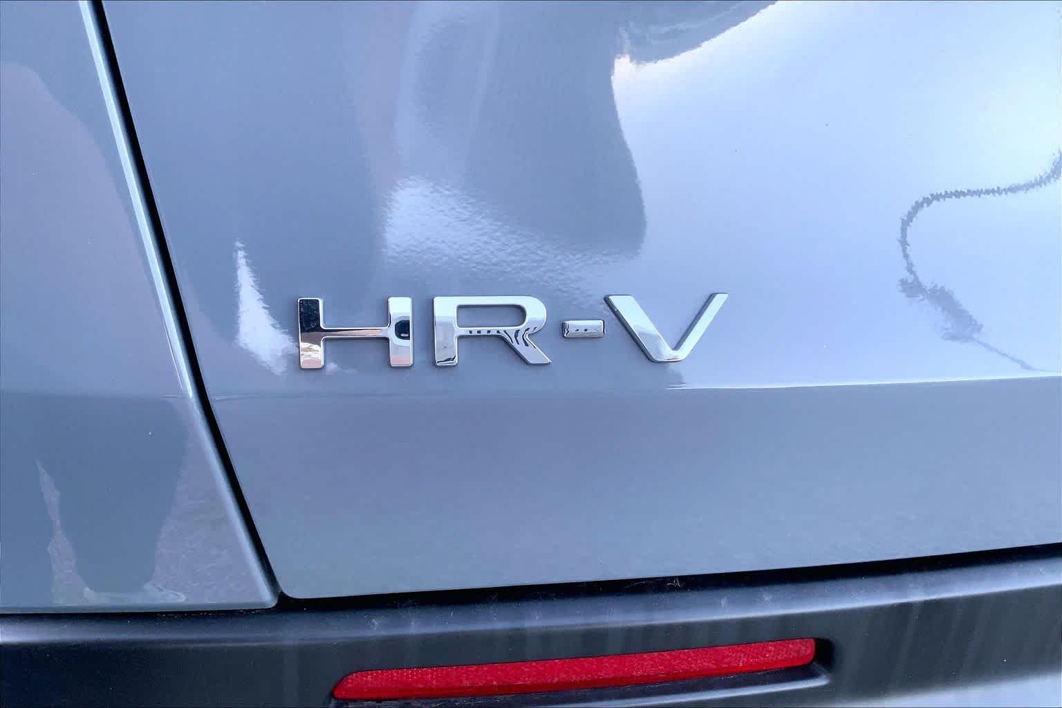 Certified Used 2024 Urban Gray Pearl Honda 5DR AWD SPORT image 32
