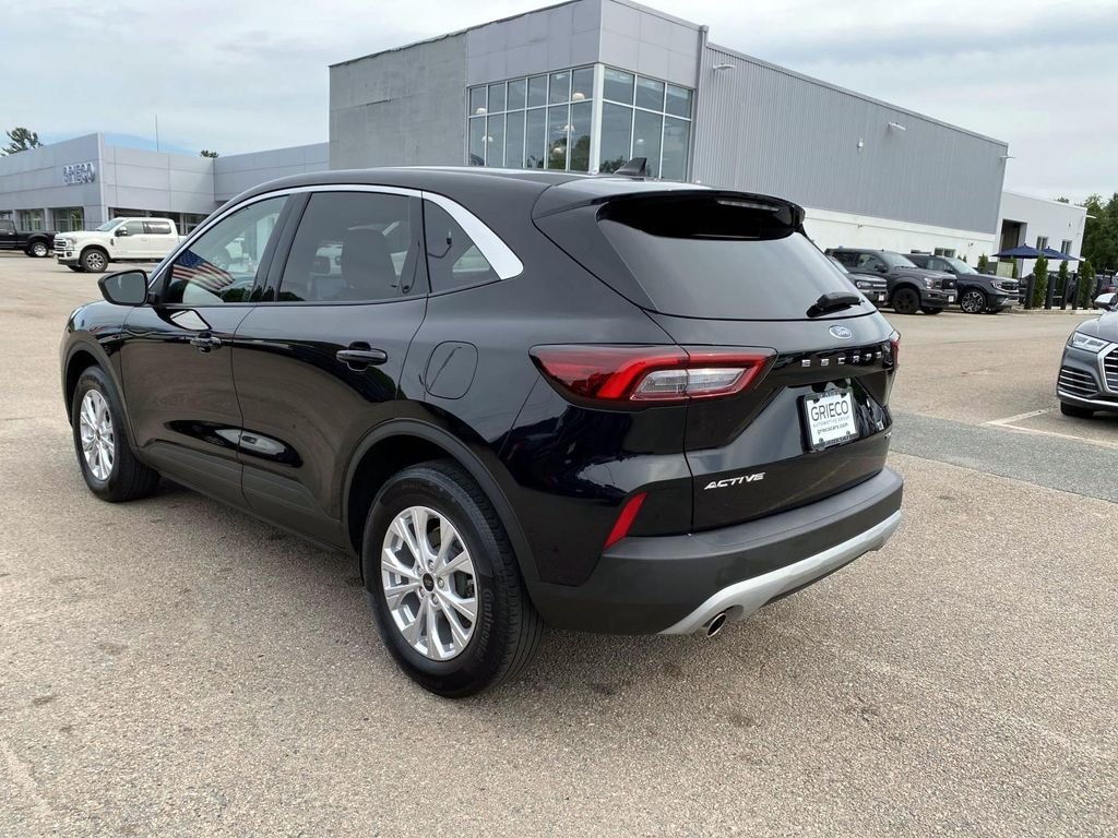 Used 2023 Black Ford Active image 8