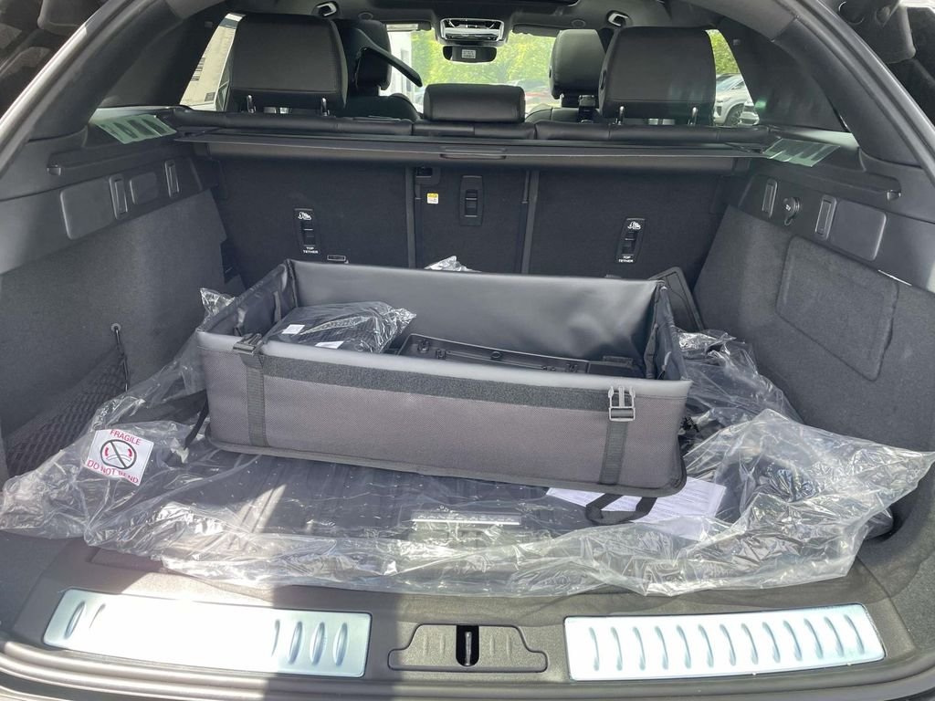 2026 Land Rover Range Rover Velar Dynamic SE - Photo 18