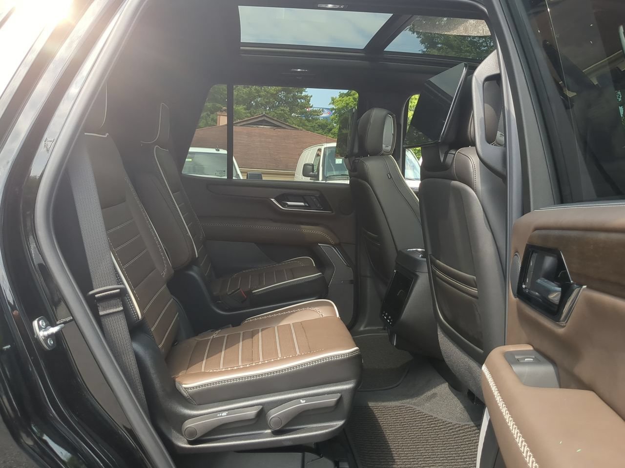 New 2026 Onyx Black GMC Denali Ultimate image 28