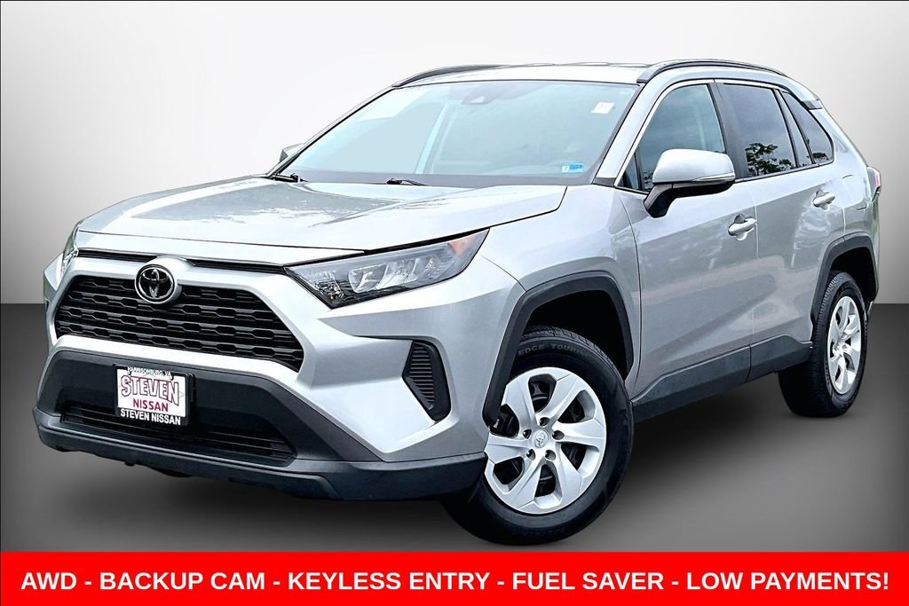 Used 2020 Silver Toyota LE image 3