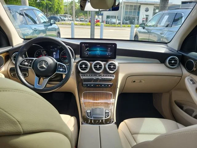 Used 2021 Blue Mercedes-Benz GLC 300 image 13