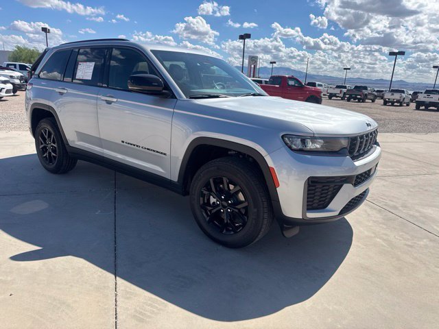 2026 Jeep Grand Cherokee Laredo - Photo 6