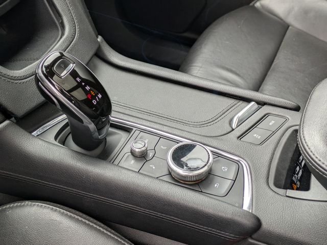 Used 2020 White Cadillac Sport image 21