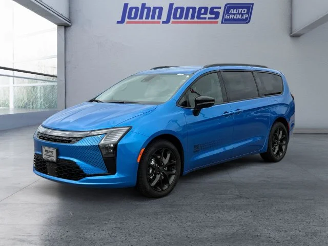 2027 Chrysler Pacifica Select