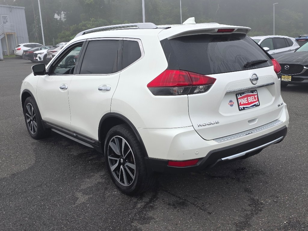 Used 2019 Pearl White Tricoat Nissan SL image 13