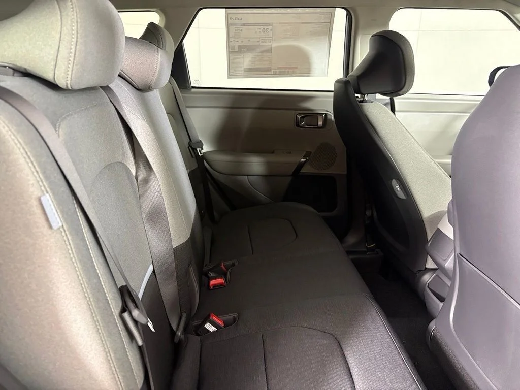 New 2027 Pale Gray Kia S image 17