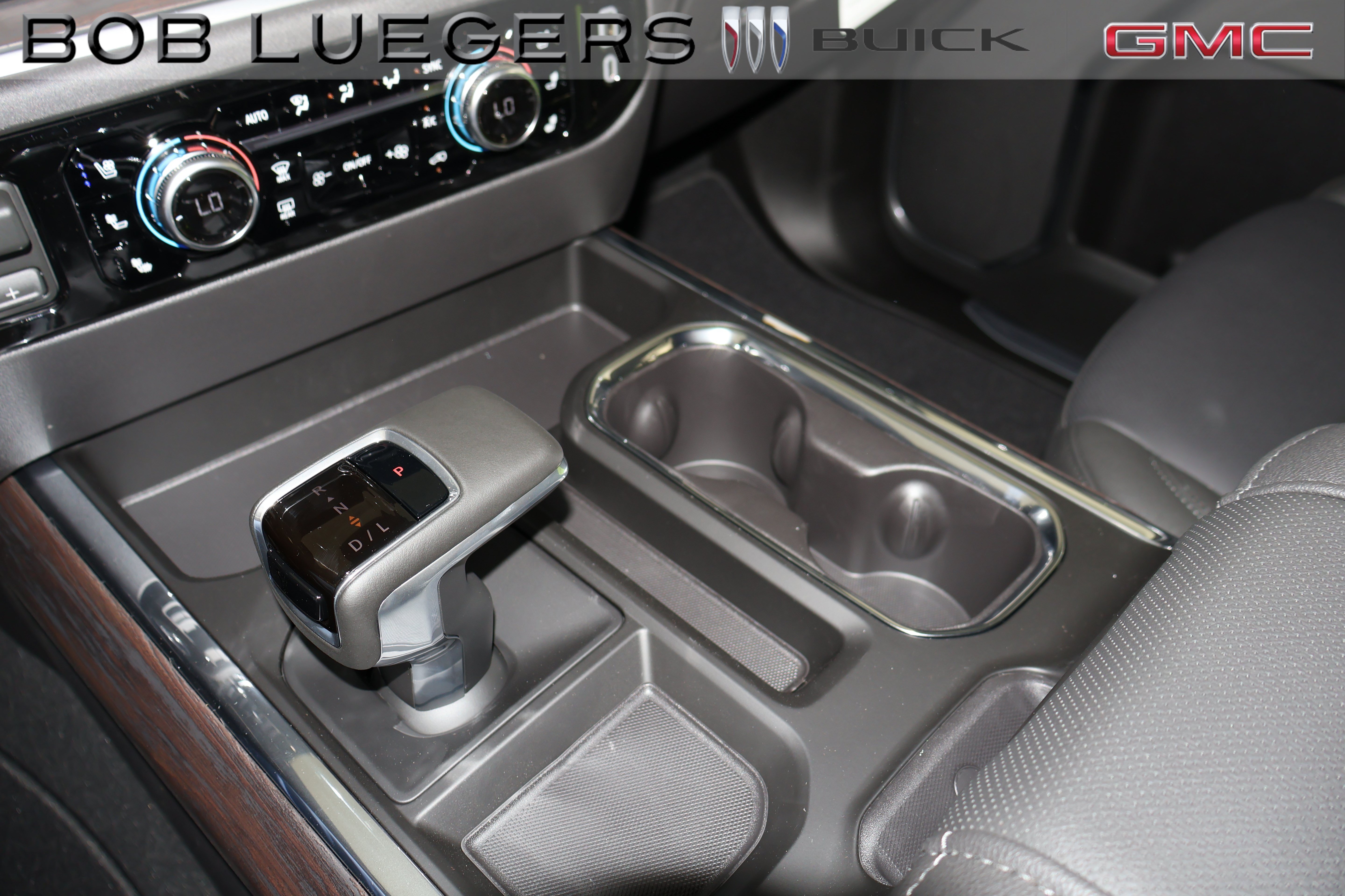2026 GMC Sierra 1500 SLT - Photo 23