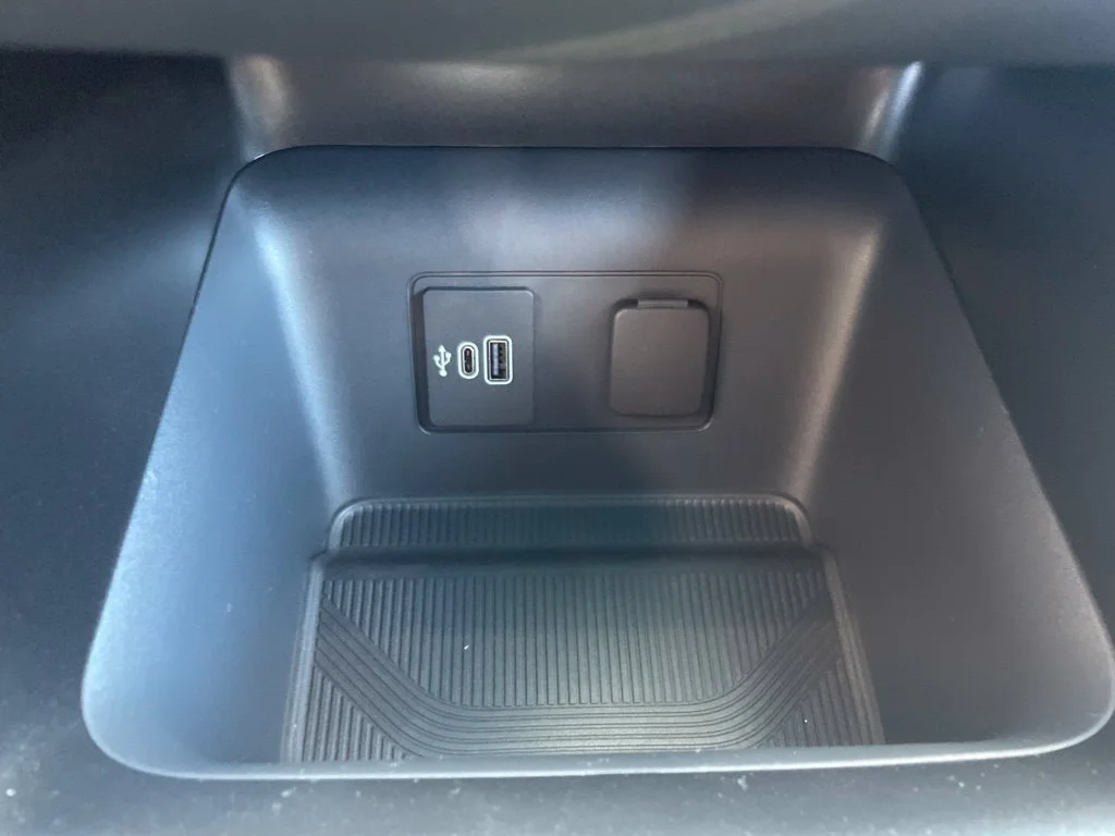 New 2027 CARBONIZED GRAY Ford ST-Line image 19