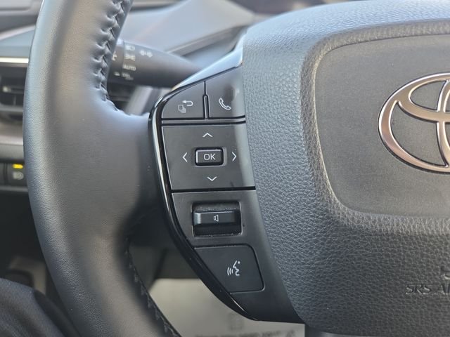 Used 2024  Toyota XLE image 19