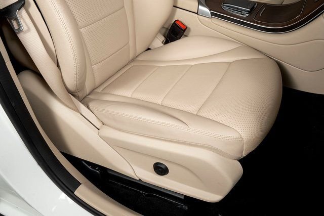 2022 Mercedes-Benz GLC GLC300 - Photo 49