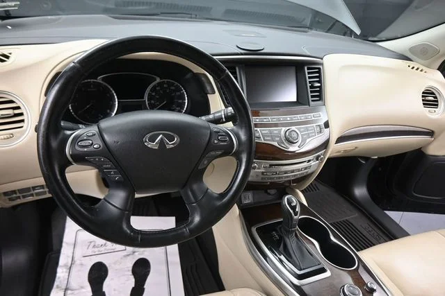 Used 2019 Black INFINITI LUXE image 29