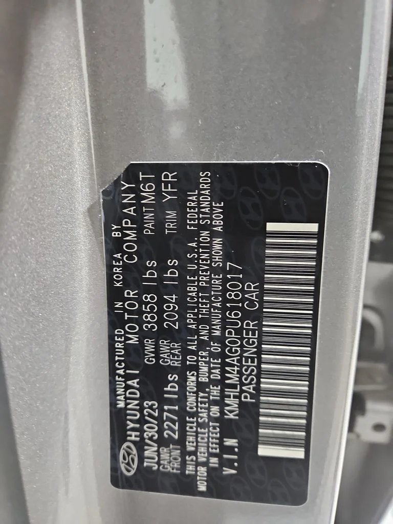 Used 2023 Silver Hyundai SEL image 29