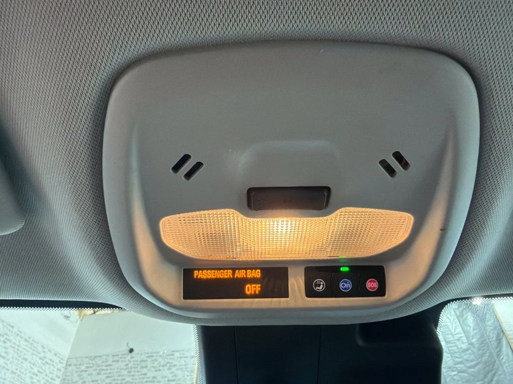 Used 2025 Summit White Chevrolet LT image 30
