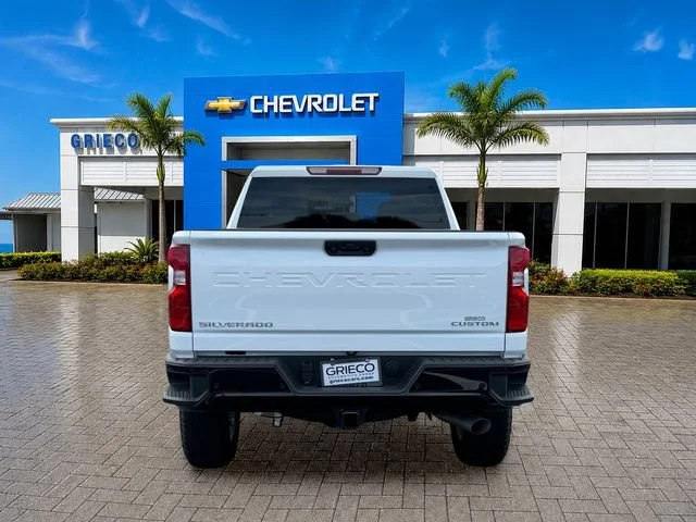 New 2026 Summit White Chevrolet Custom image 5