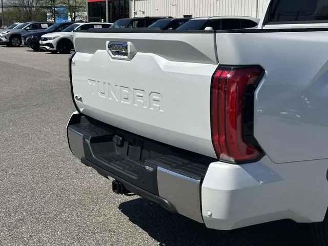 2024 Toyota Tundra Limited - Photo 11
