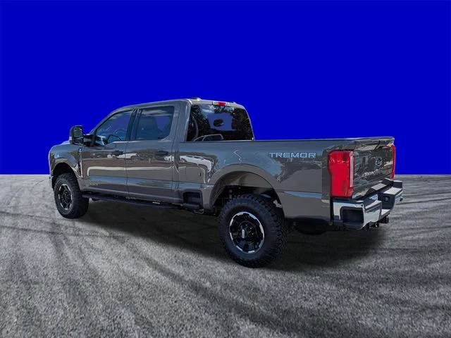 New 2026 Gray Ford XLT image 6