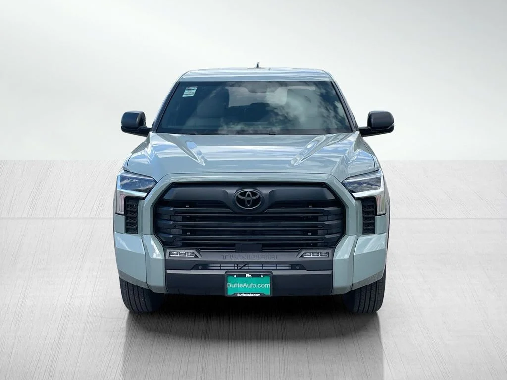New 2026 Lunar Rock Toyota SR5 image 8