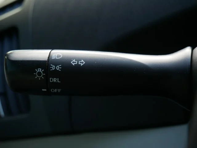 Used 2012 Pearl Toyota Three image 24