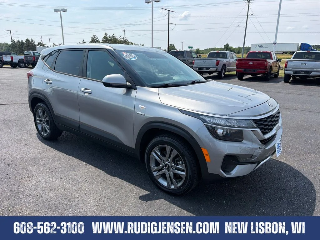 Used 2021 Gray Kia LX image 7
