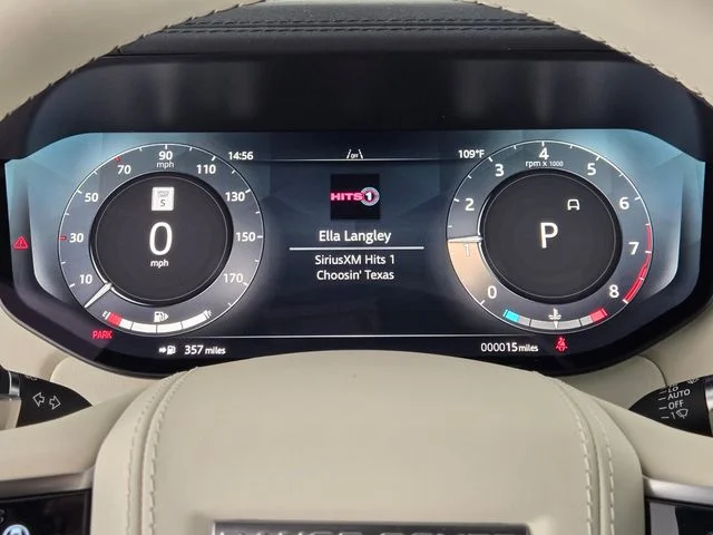 New 2026 Ionian Silver in Gloss finish Land Rover SE image 27