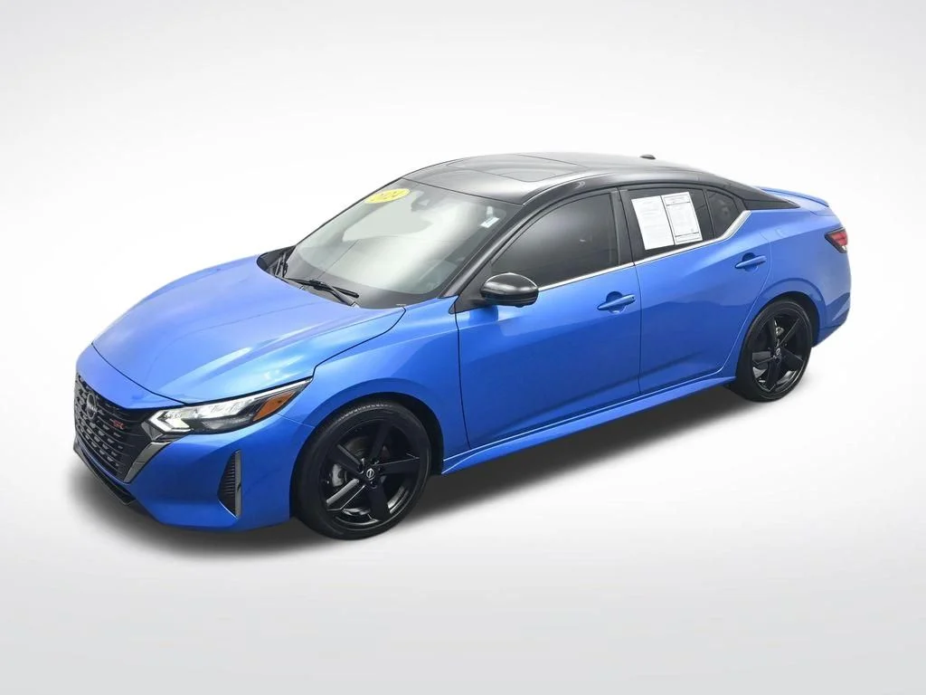 Used 2024 2t Blu Blk Roof Nissan SR image 31