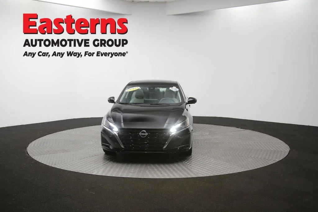 Used 2024 Black Nissan 2.5 SL image 51