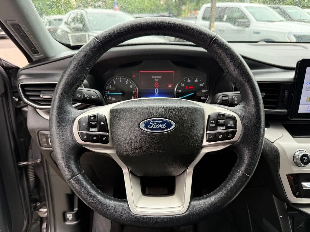 Used 2023 Gray Ford XLT image 14