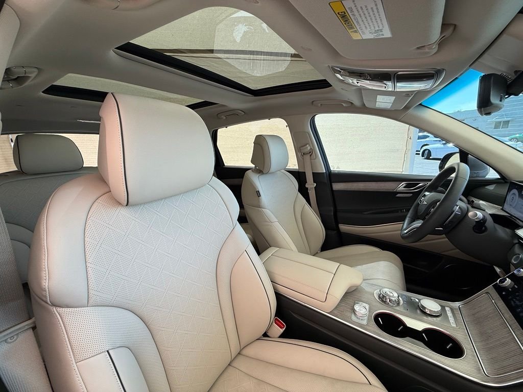 Used 2026 Silver Genesis 2.5T Prestige image 13