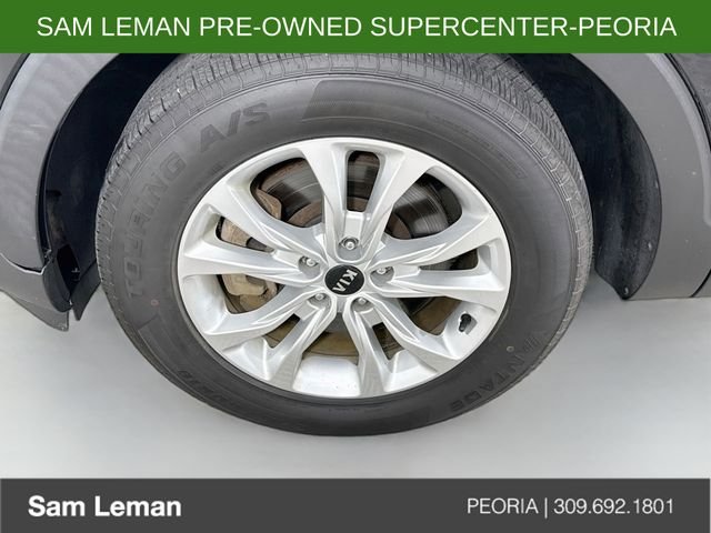 Used 2021 Black Kia LX image 29