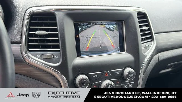 Used 2021 Silver Jeep Laredo E image 16