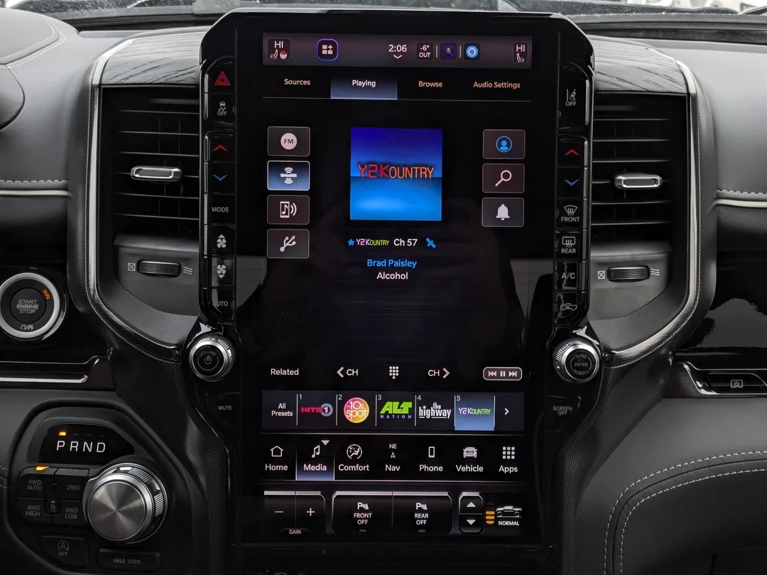 New 2026 Black RAM Limited - - 4x4 - Night Ed - Pano Sunroof - Hurricane HO Turbo - 14.4 Screen & More! image 21