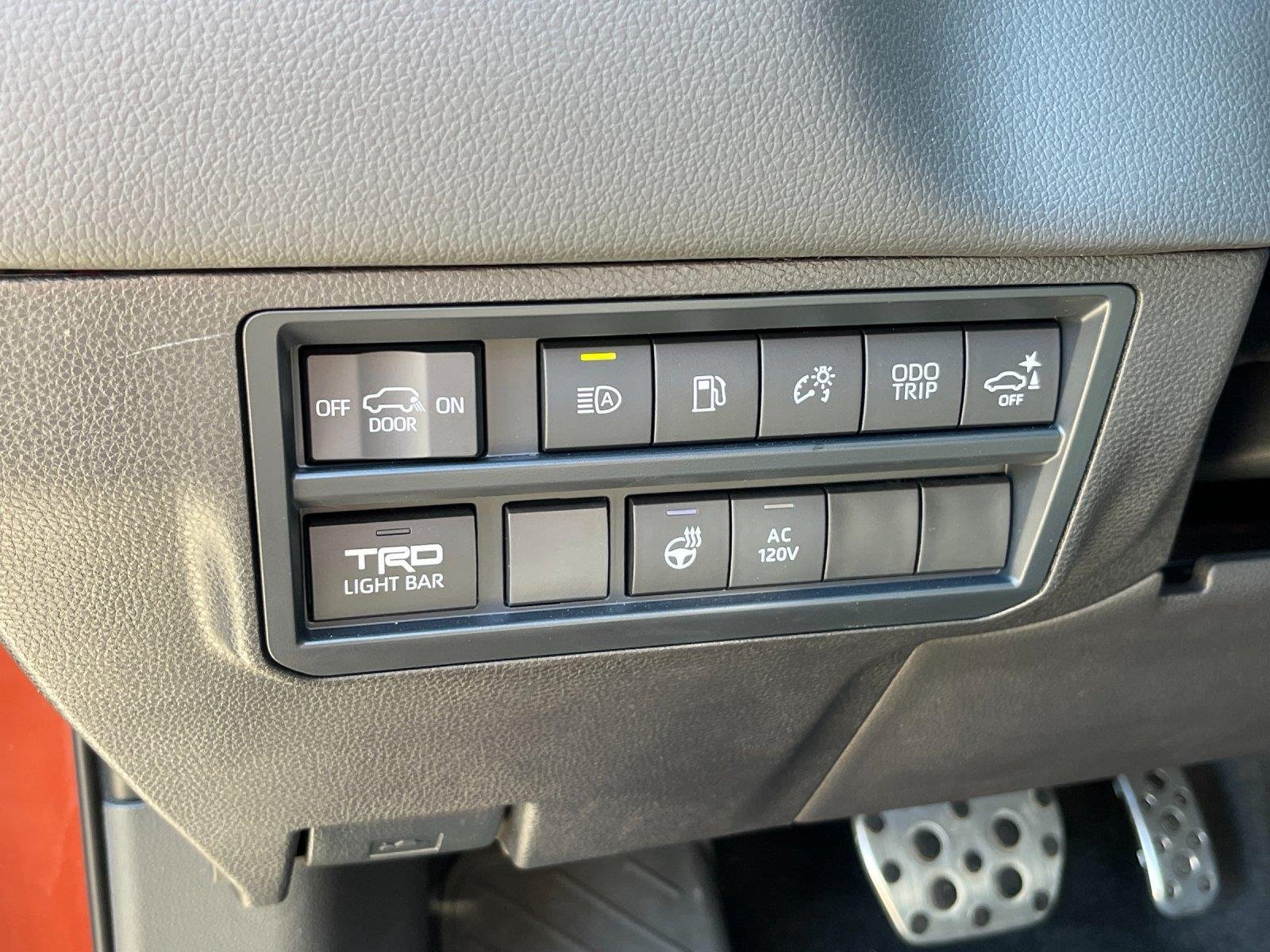 2024 Toyota Sequoia TRD Pro - Photo 17