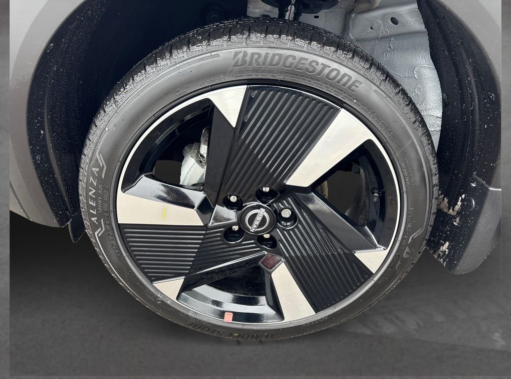 New 2026 White Nissan SR image 12