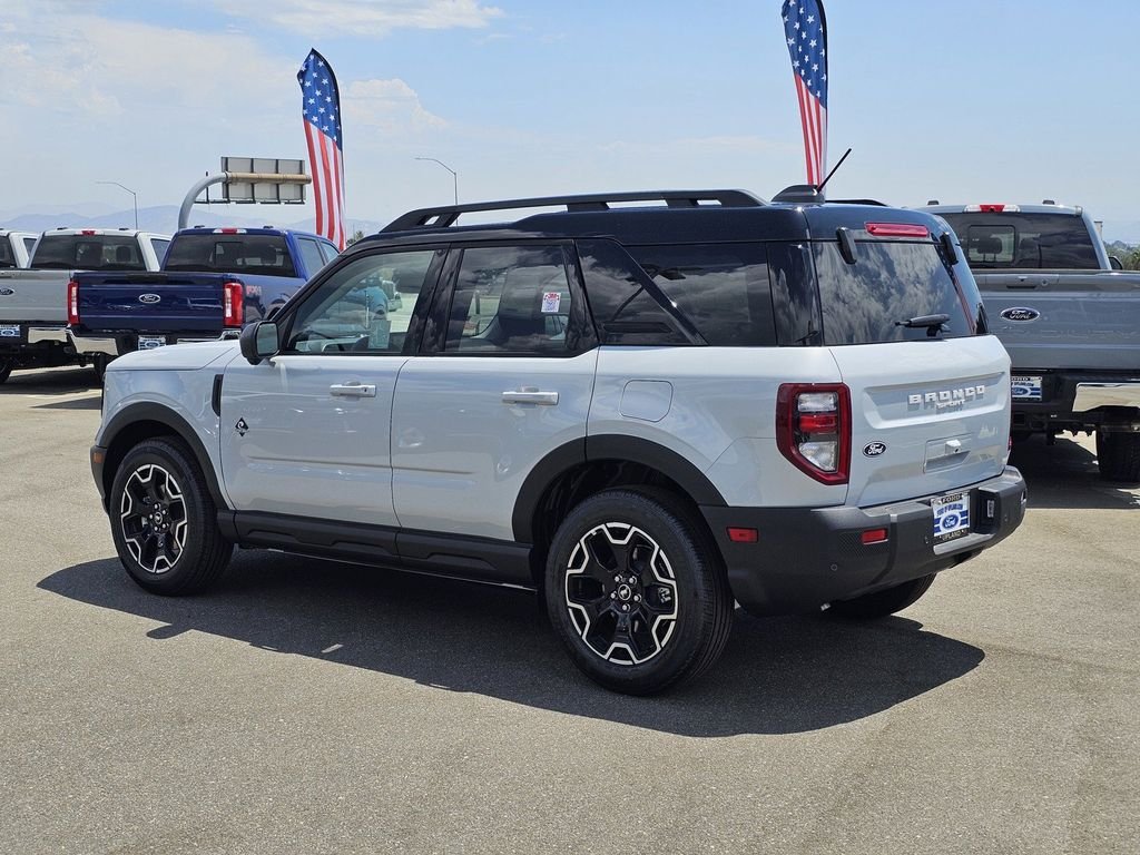 New 2026 Space White Metallic Ford Outer Banks® image 5