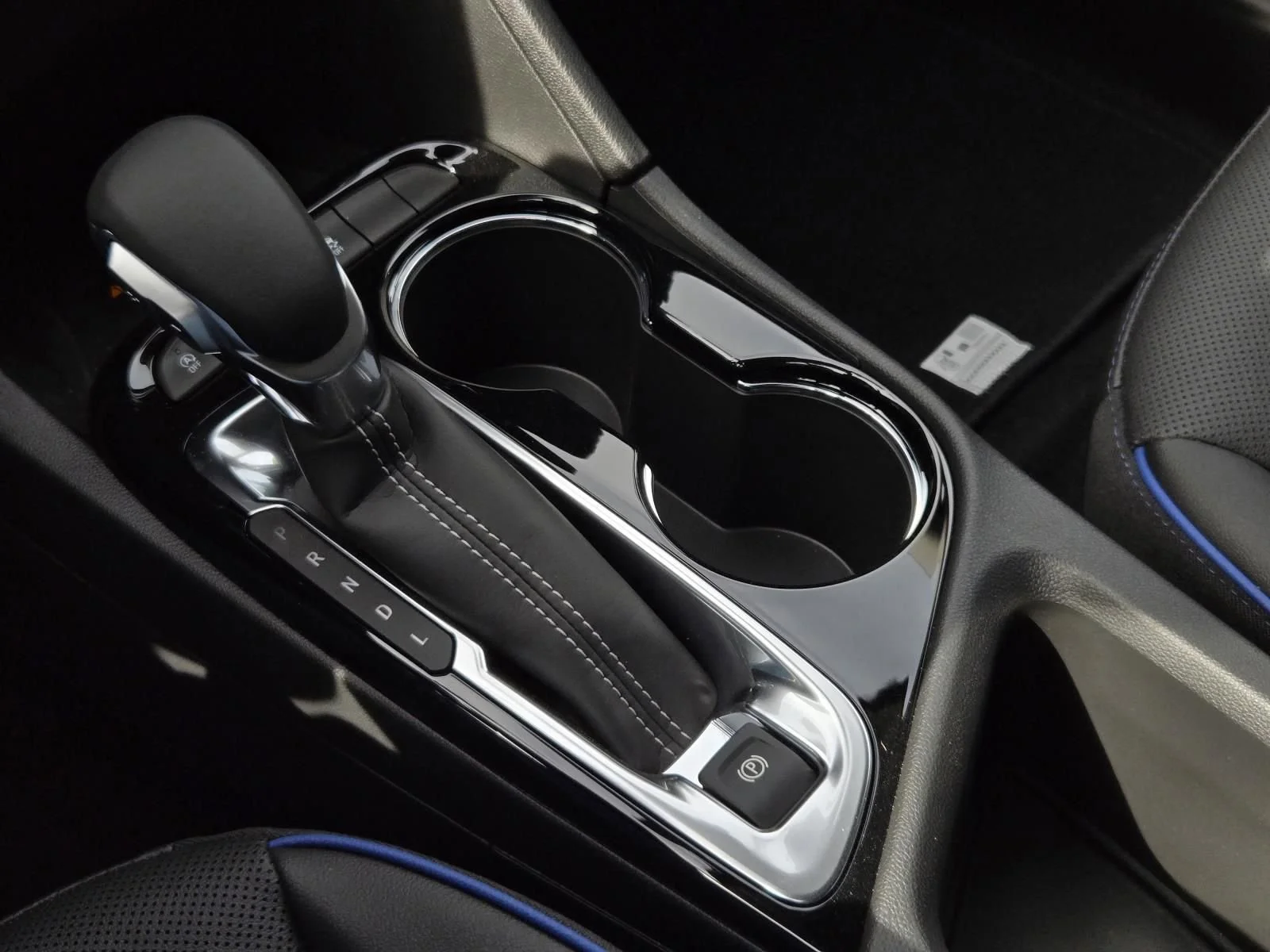 2026 Buick Encore GX Sport Touring - Photo 12